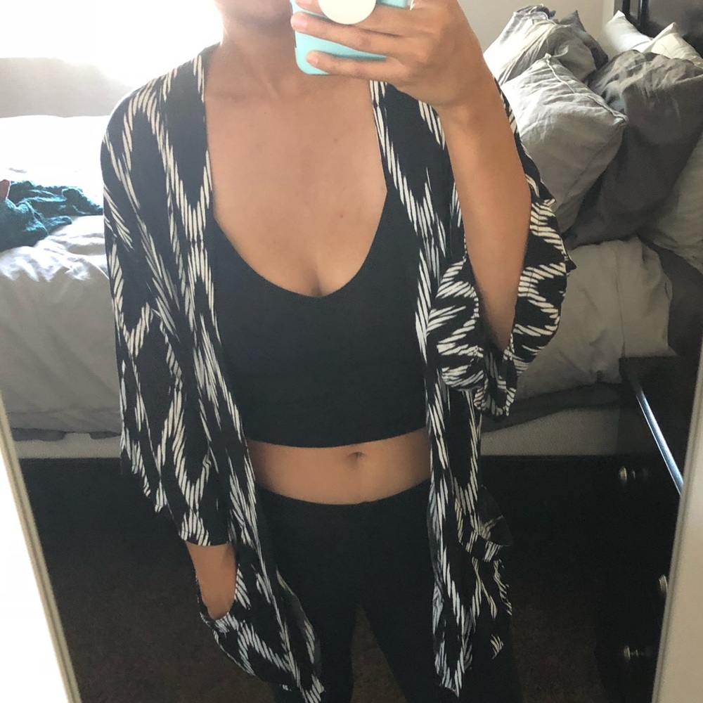 Black and white pocket cardigan